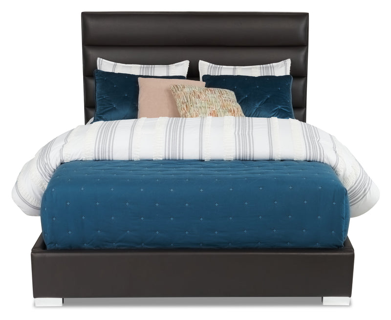 Lit plateforme rembourré Clay de Kort & Co. en tissu de cuir végétalien brun capitonné - format très grand lit