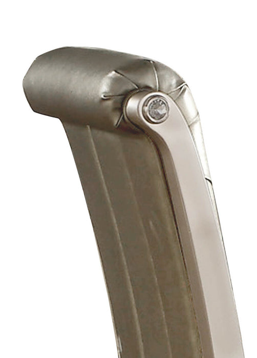 Ensemble de salle à manger Diva 5 pièces avec table, rallonge de 66 po à 84 po (L) et 4 chaises - gris argenté