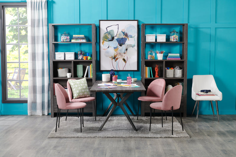 Fleurs bleues à l’acrylique - 31 po x 41 po 