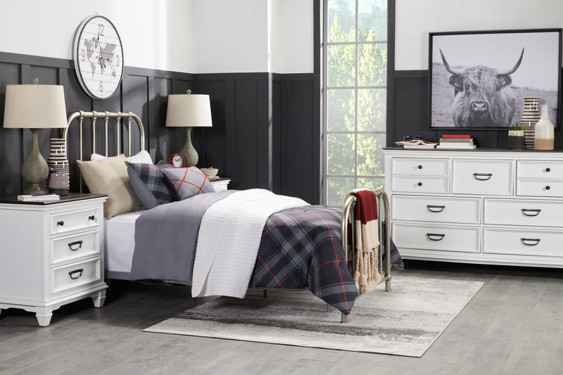 Taureau laminé encadré - 31 po x 41 po 