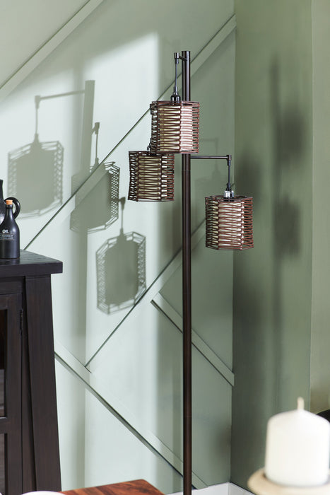 Lampe à pied Harlon de 71,5 po bronze antique à 3 ampoules avec abat-jours en rotin