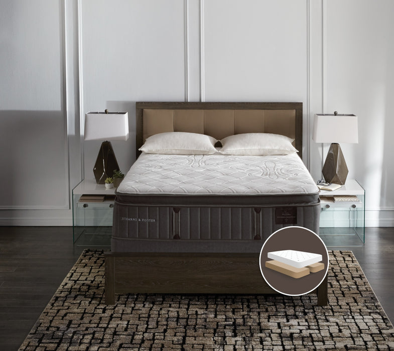 Ensemble matelas semi-ferme plateau-coussin divisé Princedale de Stearns & Foster pour grand lit