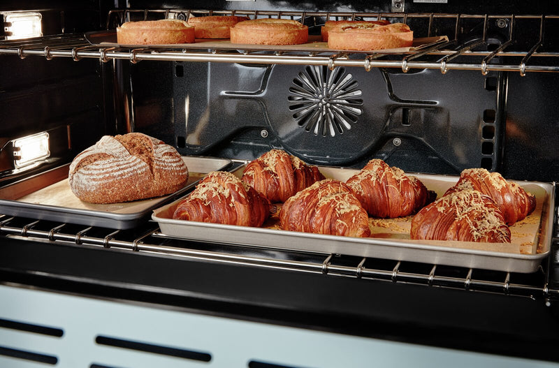 Cuisinière intelligente hybride KitchenAid de 5,1 pi³ avec autonettoyage - bleu Miami - KFDC506JMB