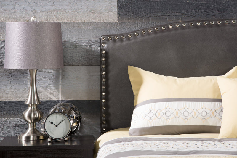 Lampe de table de 27,25 po nickel brossé