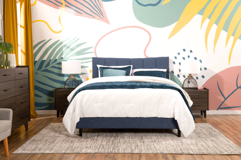 Lit plateforme rembourré Paseo en tissu bleu marine - format grand lit