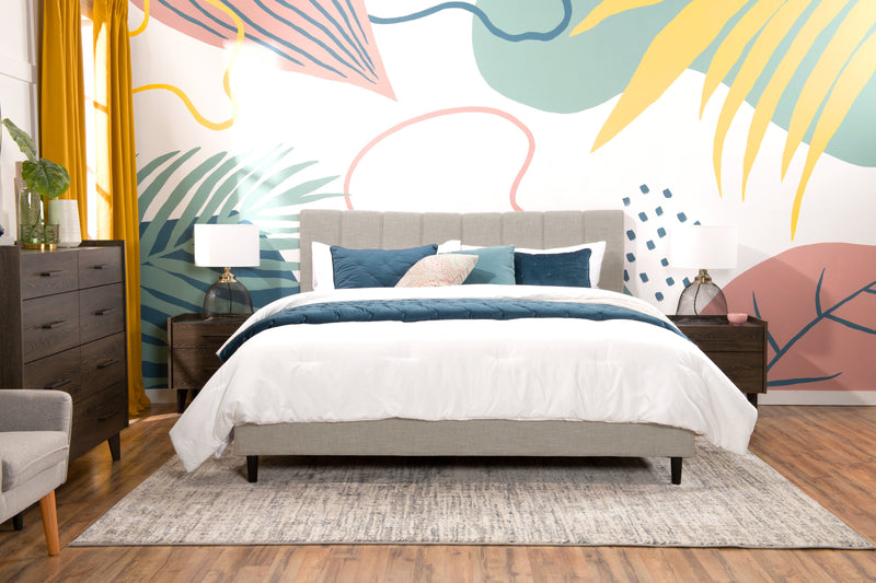 Lit plateforme rembourré Paseo en tissu taupe - format très grand lit