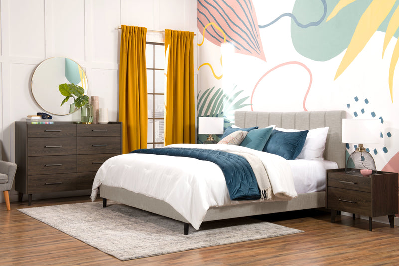 Lit plateforme rembourré Paseo en tissu taupe - format très grand lit