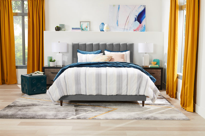 Lit plateforme rembourré Rain de Kort & Co. en tissu gris capitonné - format grand lit