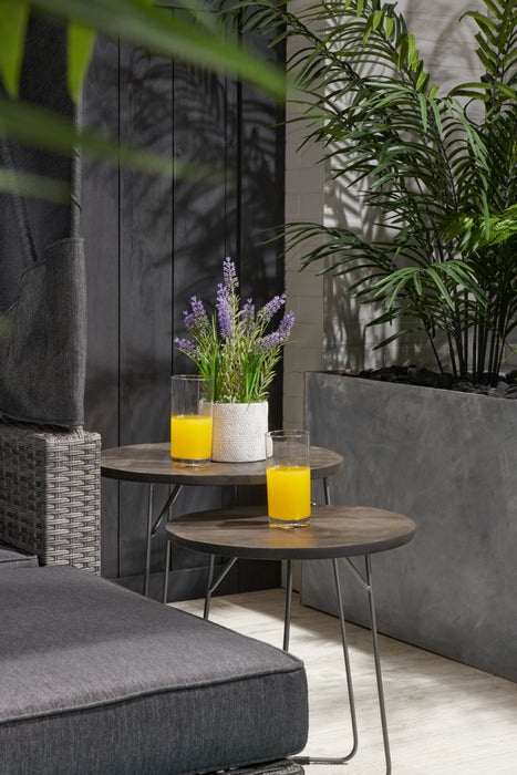 2 tables d'appoint gigognes Remmi de 18 po - gris sable et gris métallisé 