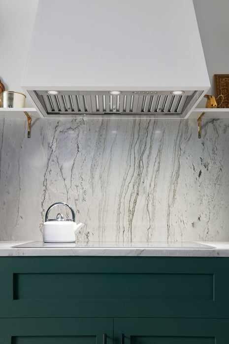 Hotte de cuisinière intelligente GE avec éclairage à DEL à intensité variable - UVC9360SLSS