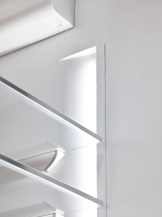 Réfrigérateur Bosch de 20,8 pi³ à portes françaises de profondeur comptoir - B36CT81ENS