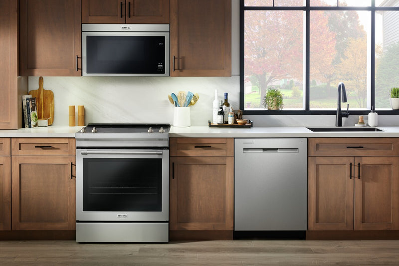 Cuisinière électrique Maytag de 6,4 pi³ avec friture à air et technologie AquaLiftMD - acier inoxydable résistant aux traces de doigts - YMES8800PZ