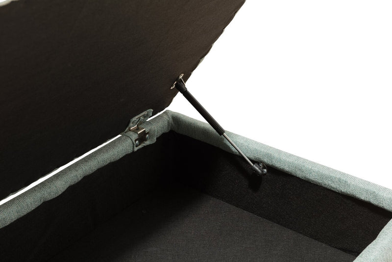 Pouf Scarlett de 26 po fabriqué au Canada en tissu de chenille - bleu marine