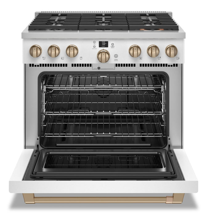 Cuisinière intelligente à gaz Café de 6,2 pi³ avec convection européenne véritable et grilles autonettoyantes - blanc mat - CGY366P4TW2