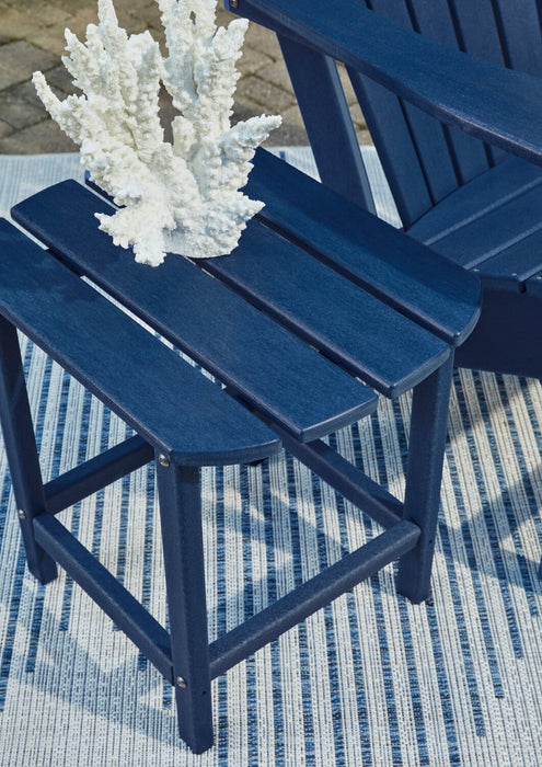Table de bout Bask pour la terrasse à l’extérieur - 15 po (L), plastique à haute densité, résistante aux rayons UV et aux intempéries - bleue