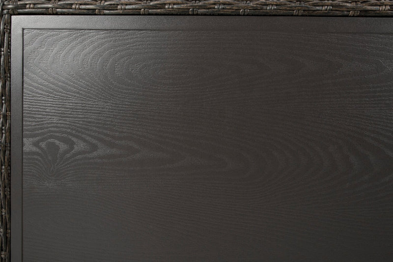 Table à café Hilo pour la terrasse à l’extérieur - 48 po (L), osier en résine, résistante aux rayons UV et aux intempéries - brune