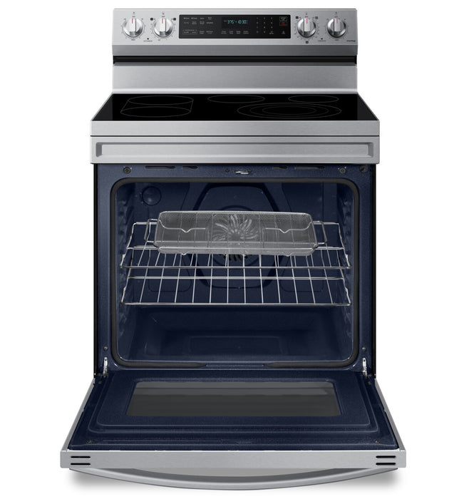 Cuisinière intelligente électrique amovible Samsung de 6,3 pi³ avec friture à air - acier inoxydable - NE63A6711SS/AC