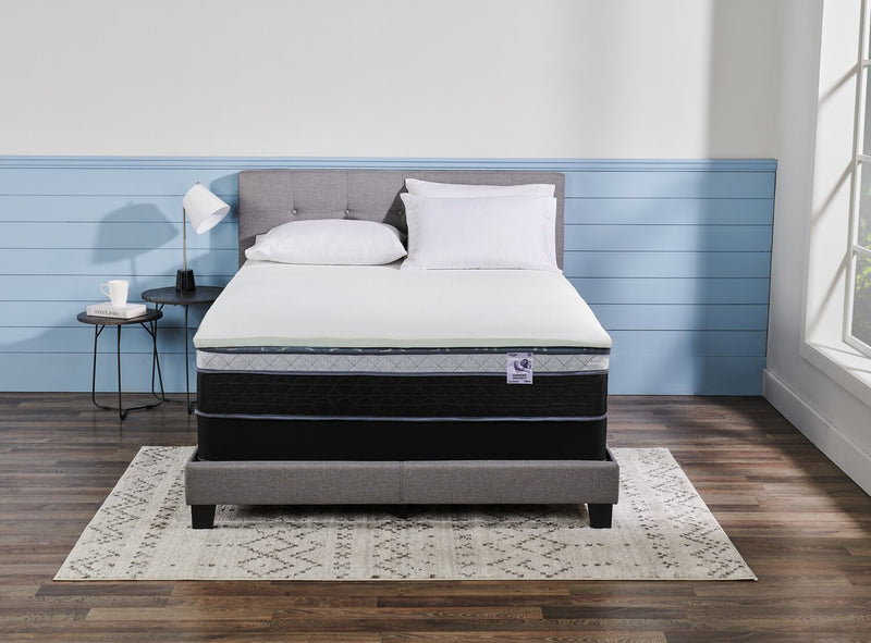 Surmatelas luxueux ferme Silver de Springwall 2 po pour grand lit
