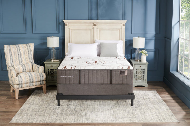 Matelas Ashton Gate collection Founders de Stearns & Foster pour grand lit