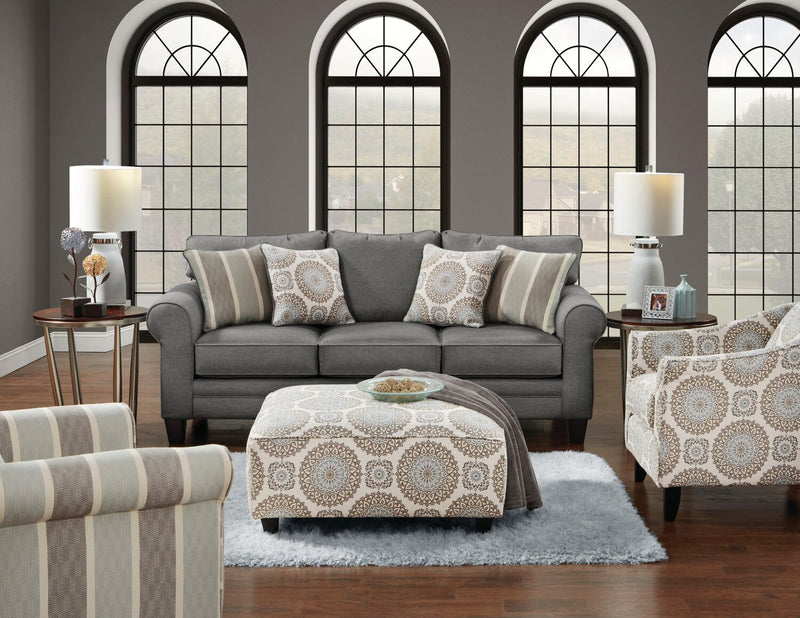 Fauteuil d’appoint Tula de 35 po fabriqué au Canada en tissu avec accoudoirs évasés - crépuscule multicolore