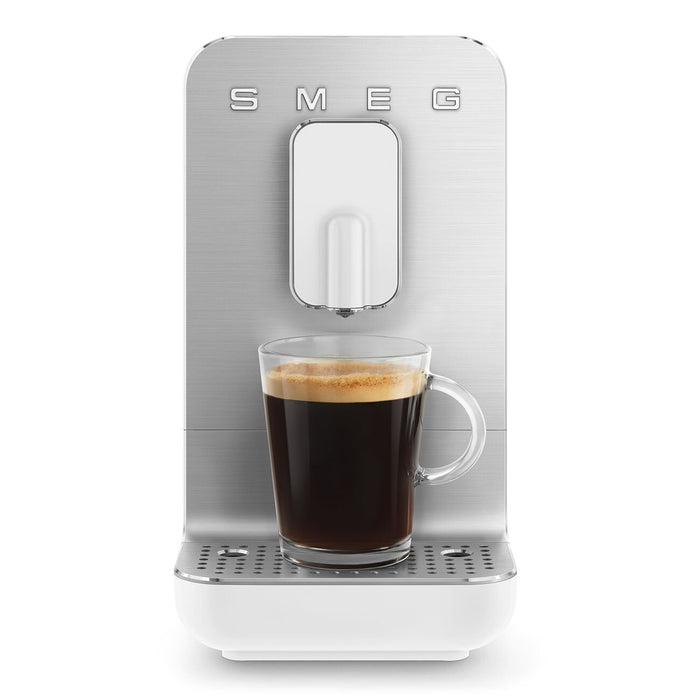 Machine à espresso Smeg entièrement automatique - BCC11WHMUS
