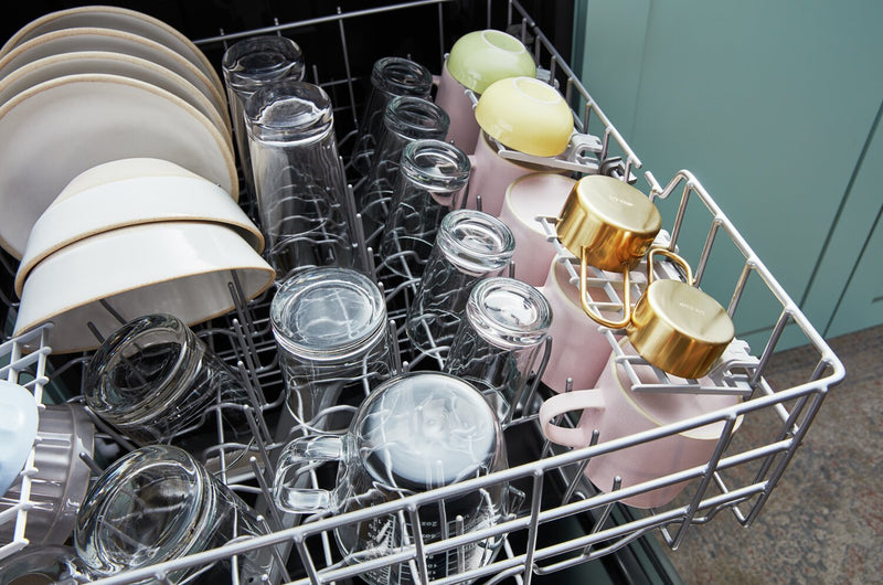 Lave-vaisselle encastré Whirlpool de 24 po et de 55 dBA avec commandes sur le dessus - blanc - WDP540HAMW