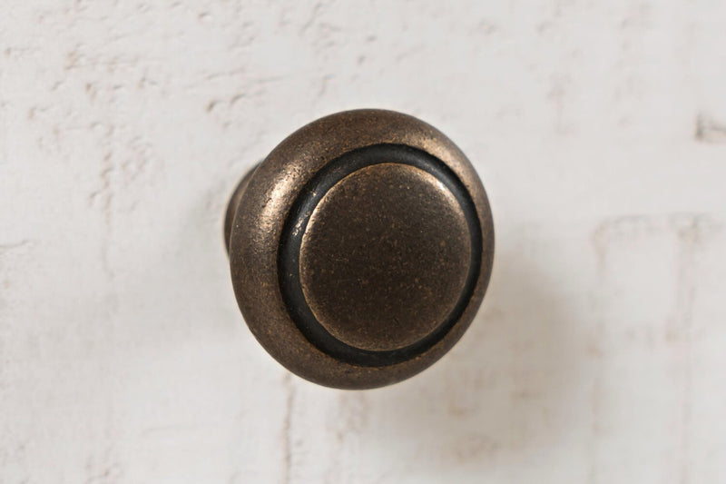 Table de fauteuil rustique Morgan de 16 po avec rangement - blanche avec bois recyclé