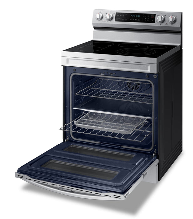 Cuisinière intelligente électrique amovible Samsung de 6,3 pi³ avec friture à air - acier inoxydable - NE63A6751SS/AC
