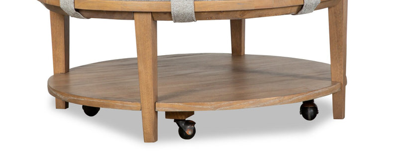 Table à café ronde moderne Rhett de 38 po avec tablette et roulettes - bois brun clair avec coussin gris
