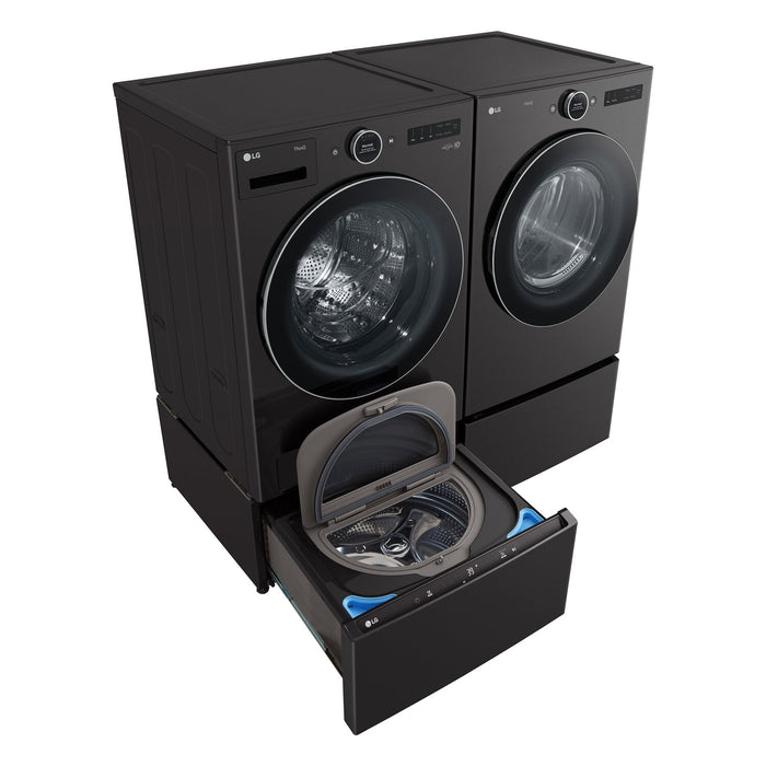Laveuse intelligente à chargement frontal de 5,8 pi³ et sécheuse électrique de 7,4 pi³ de LG - acier noir