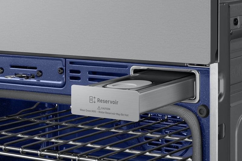 Four à micro-ondes combiné avec four mural électrique Samsung de 7 pi³ et de 30 po avec cuisson à la vapeur - acier inoxydable - NQ70CG600DSRAA