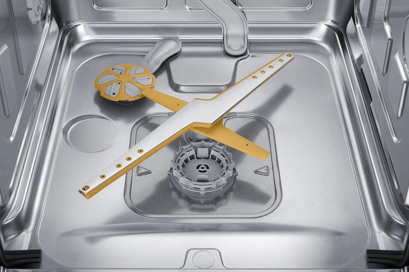 Lave-vaisselle encastré Samsung à 44 dBA de 24 po avec commandes sur le dessus et 3e panier - DW80B6060US/AC