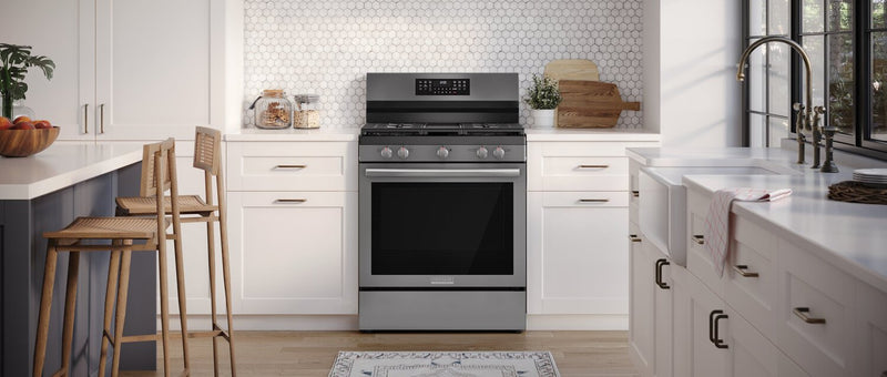Cuisinière à gaz Frigidaire Gallery de 5,1 pi³ avec convection totale et friture à air - acier inoxydable noir Smudge-ProofMD - GCRG3060BD