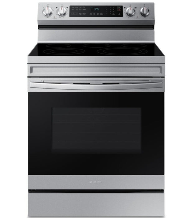 Cuisinière intelligente électrique amovible Samsung de 6,3 pi³ avec friture à air - acier inoxydable - NE63A6511SS/AC