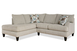 Sofa sectionnel de gauche Nofia 2 pièces fabriqué au Canada en tissu de chenille avec coussins décoratifs et pattes en bois - beige lin