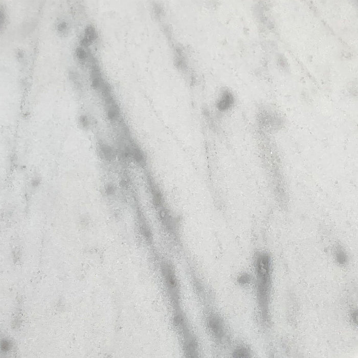 Table d'appoint Sabrina de 14 po - noire avec dessus en imitation de marbre blanc