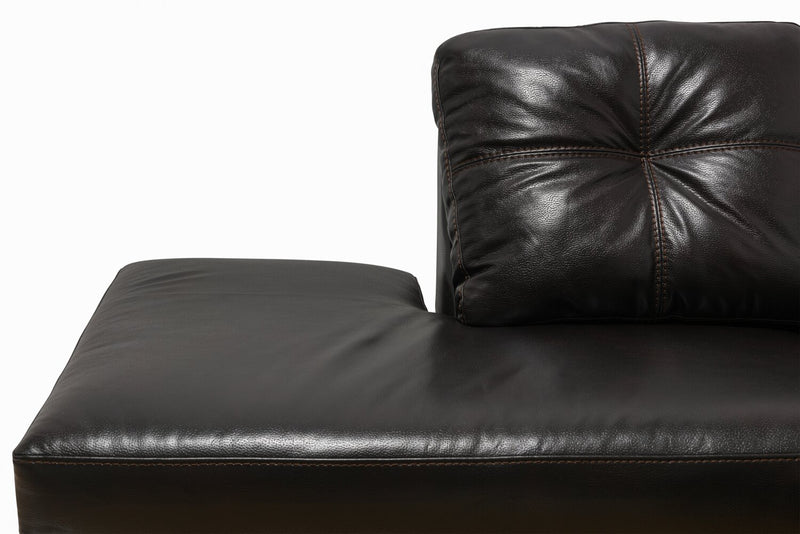 Sofa sectionnel de gauche Addison 2 pièces fabriqué au Canada en tissu d’apparence cuir avec coussins de siège amovibles - mûre