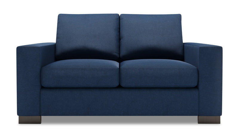 Causeuse personnalisable Track de Sofa Lab de 62 po fabriquée au Canada en tissu d’apparence lin avec accoudoirs rectilignes - bleu Pax Navy