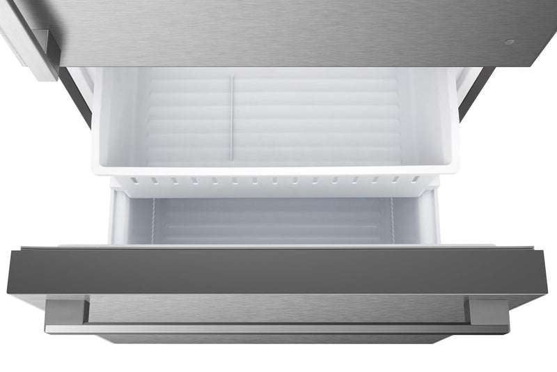 Réfrigérateur Hisense de 17 pi³ et de 31 po à congélateur inférieur - titane - RB17A2CSE