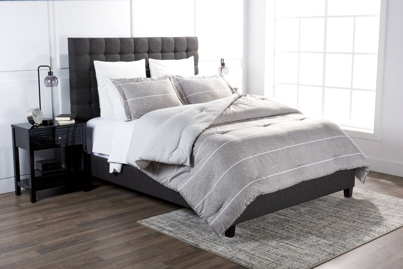 Ensemble d'édredon Stripes 3 pièces pour lit double ou grand lit - gris