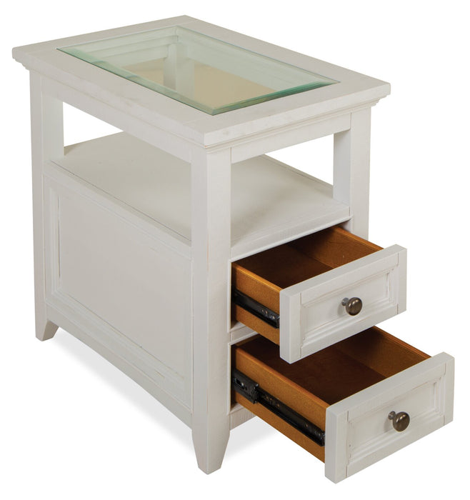 Table de bout traditionnelle Heron Cove de 15 po avec dessus en verre, rangement et tablette - pin blanc