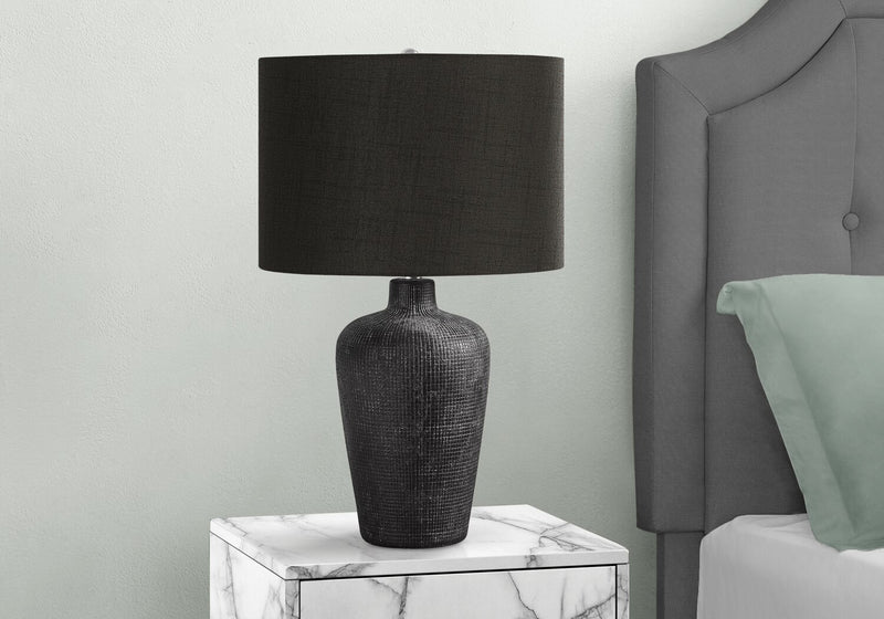 Lampe de table de 24 po en céramique texturée noire