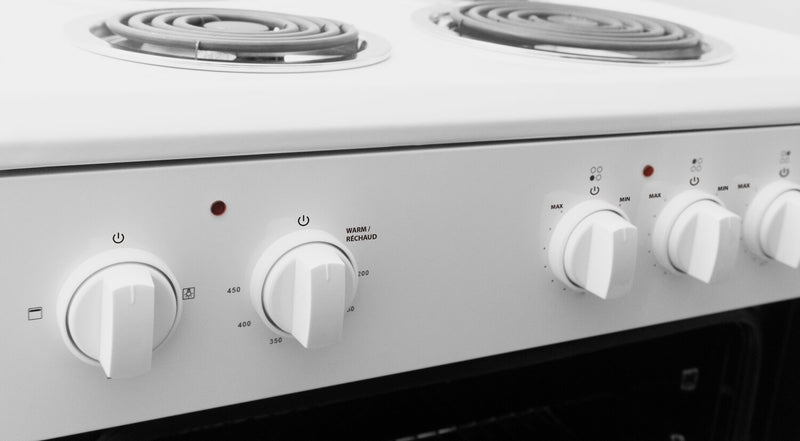 Cuisinière électrique Danby de 2,5 pi³ de largeur compacte de 24 po et à 4 brûleurs - blanche - DERM240WC