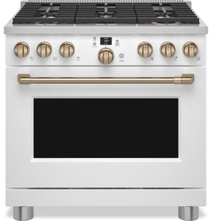 Cuisinière intelligente hybride Café de 5,7 pi³ avec convection européenne véritable et grilles autonettoyantes - blanc mat - C2Y366P4TW2
