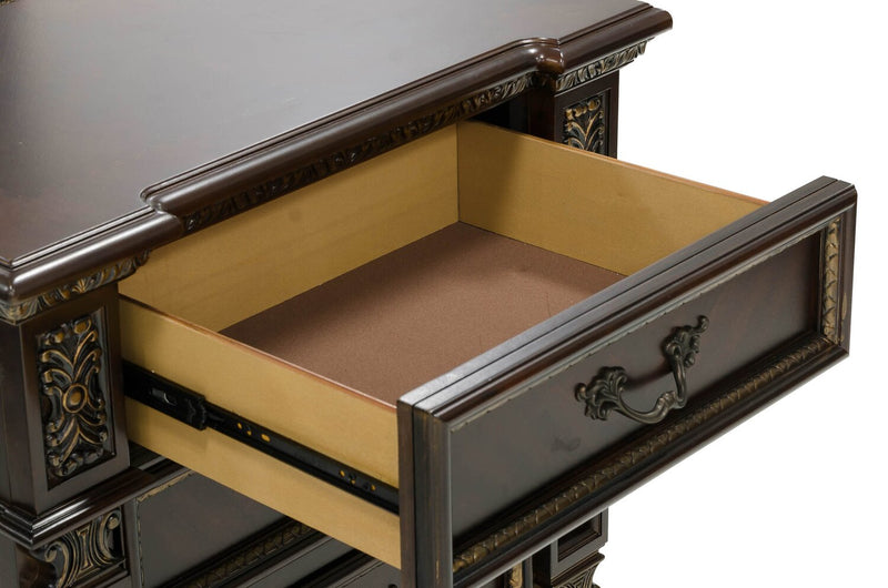 Ensemble de chambre à coucher Wynn 6 pièces avec lit, commode, miroir et table de nuit, brun cerisier - format grand lit