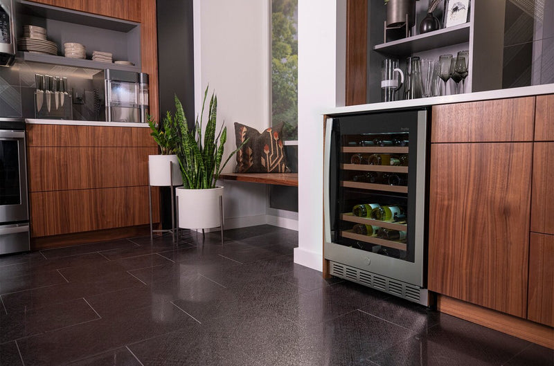 Refroidisseur à vin Profile de 4,8 pi³ et de 24 po - acier inoxydable - PWS06DSPSS