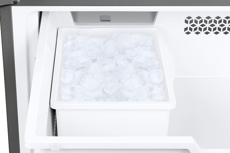 Réfrigérateur Hisense de 22,1 pi³ et de 31,3 po à portes françaises - acier inoxydable - RF22B3FSE