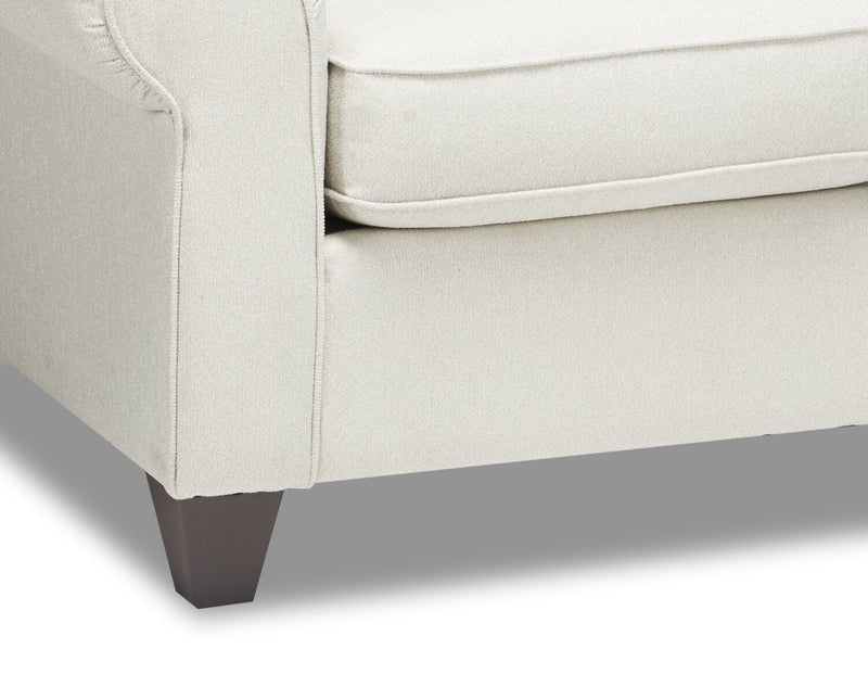 Causeuse Scarlett de 64 po fabriquée au Canada en tissu de chenille avec accoudoirs enroulés et coussins décoratifs - beige écru