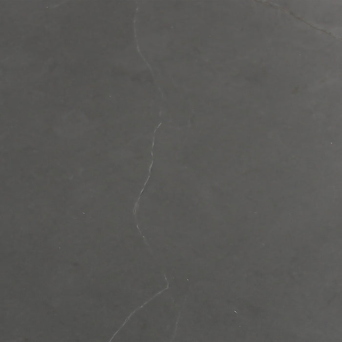 Ensemble 3 tables gigognes triangulaires modernes Hamilton de 22 po - dessus en imitation de marbre gris avec pattes en métal noir