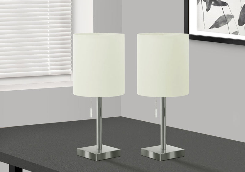 Ensemble 2 lampes de table de 17 po en métal nickel avec recharge USB